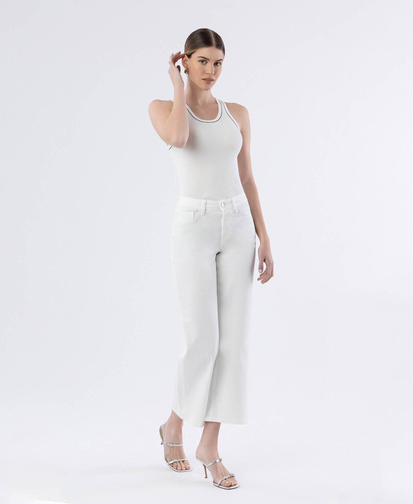 Mid Rise Powder White Lose Leg Comfort Jean