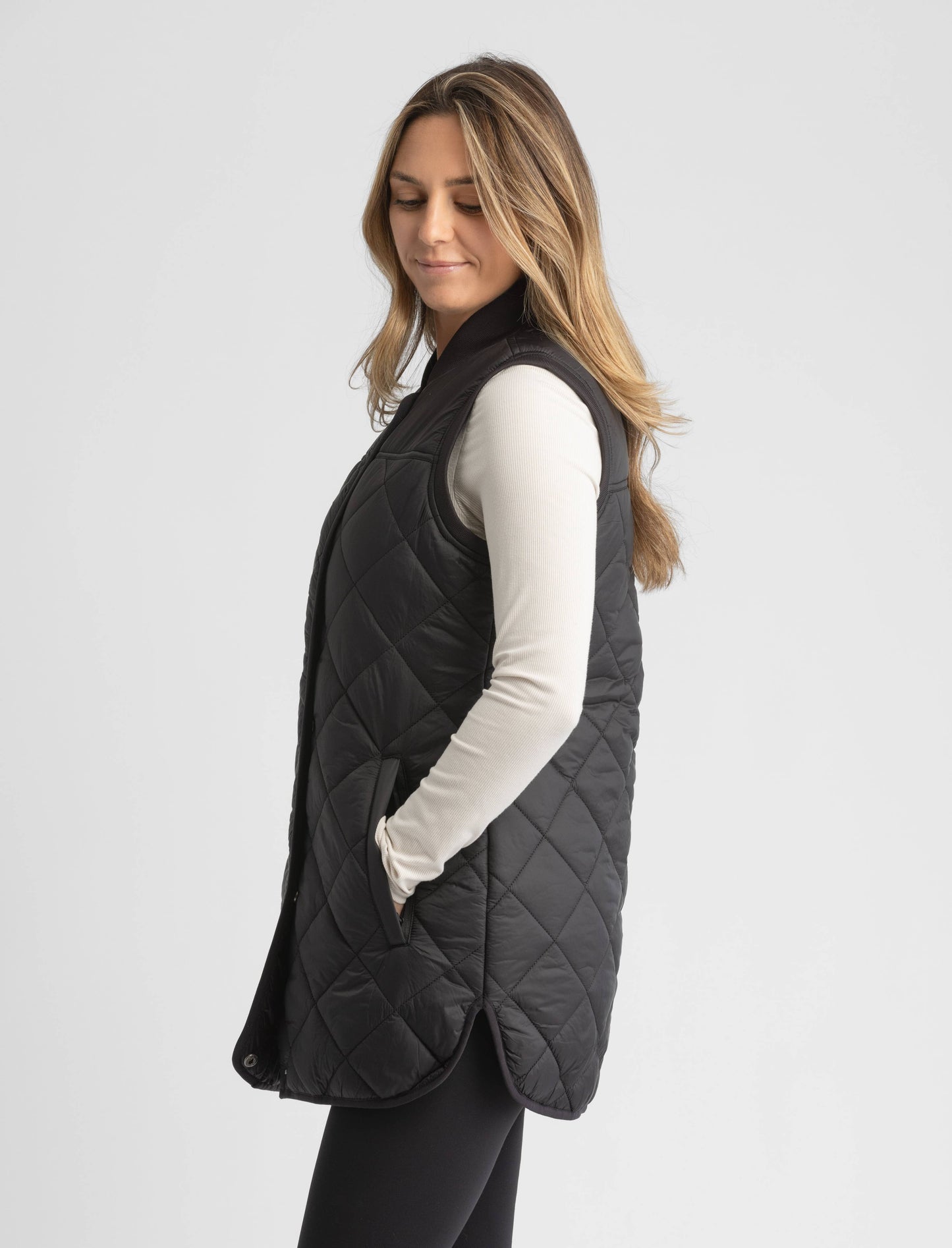 Women's Aster Hip Length Diamond Quilt Puffer Vest