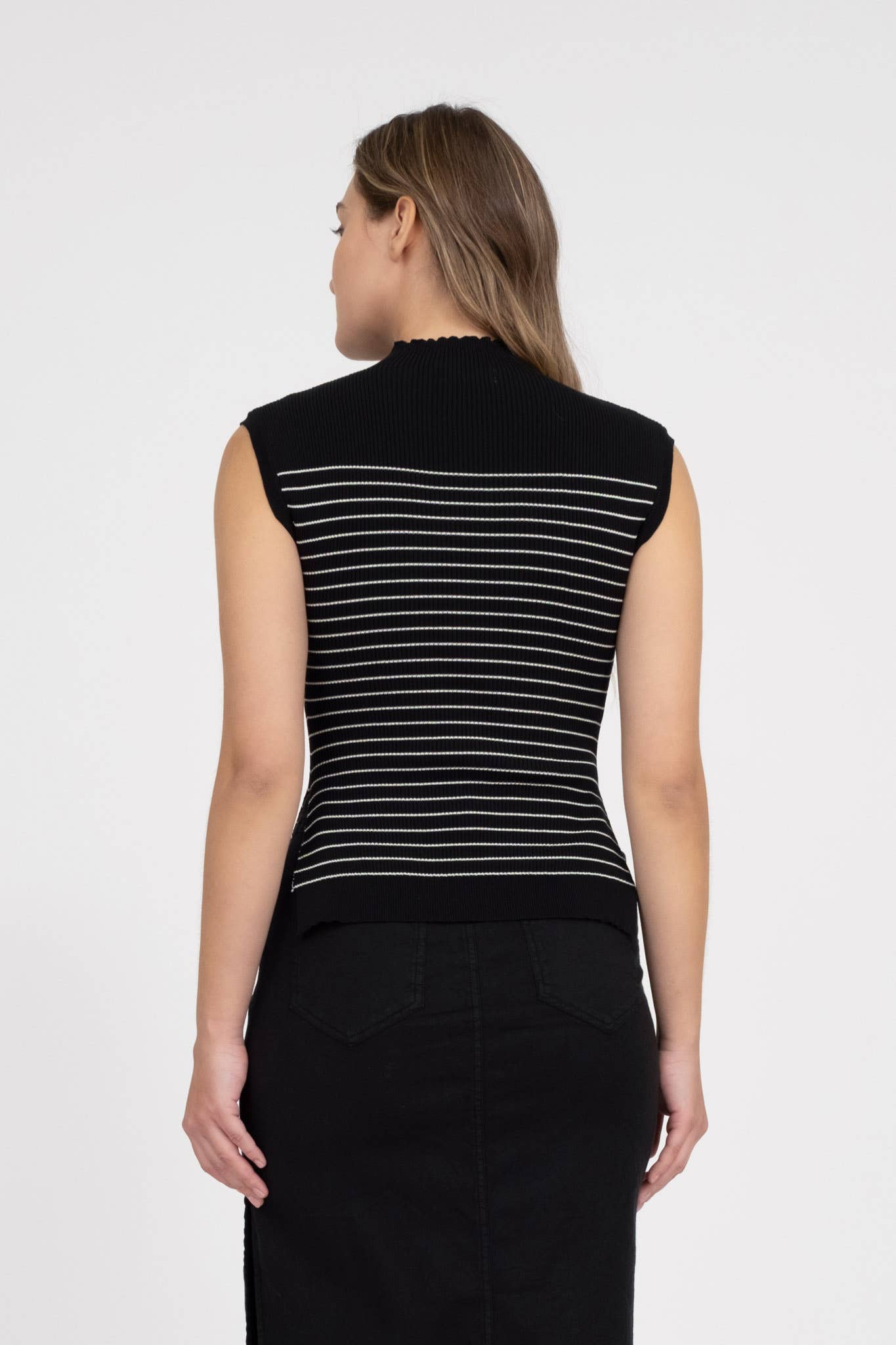 Mamas Mock Neck Sleeveless Tank